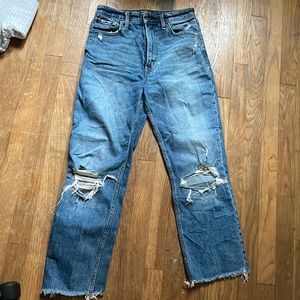 abercrombie and ditch distressed jeans